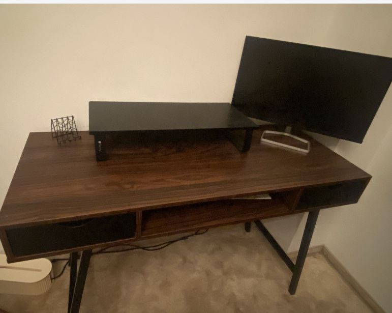 Uniwersalna podstawka pod monitor / laptop