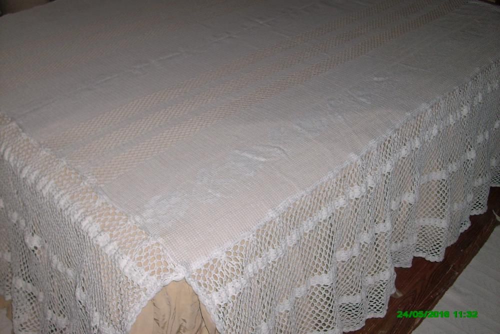 Colchas de renda manual, sacos de guardanapos