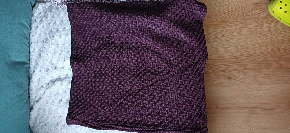 Spódniczna mini asymetryczna bakłażan