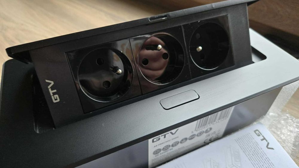 Gniazdo meblowe przedłużacz blatowy GTV SOFT 3x gniazdo - 2 sztuki