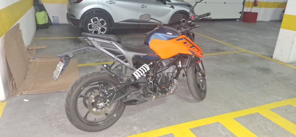 KTM Duke 125 de  2024 – Como Nova