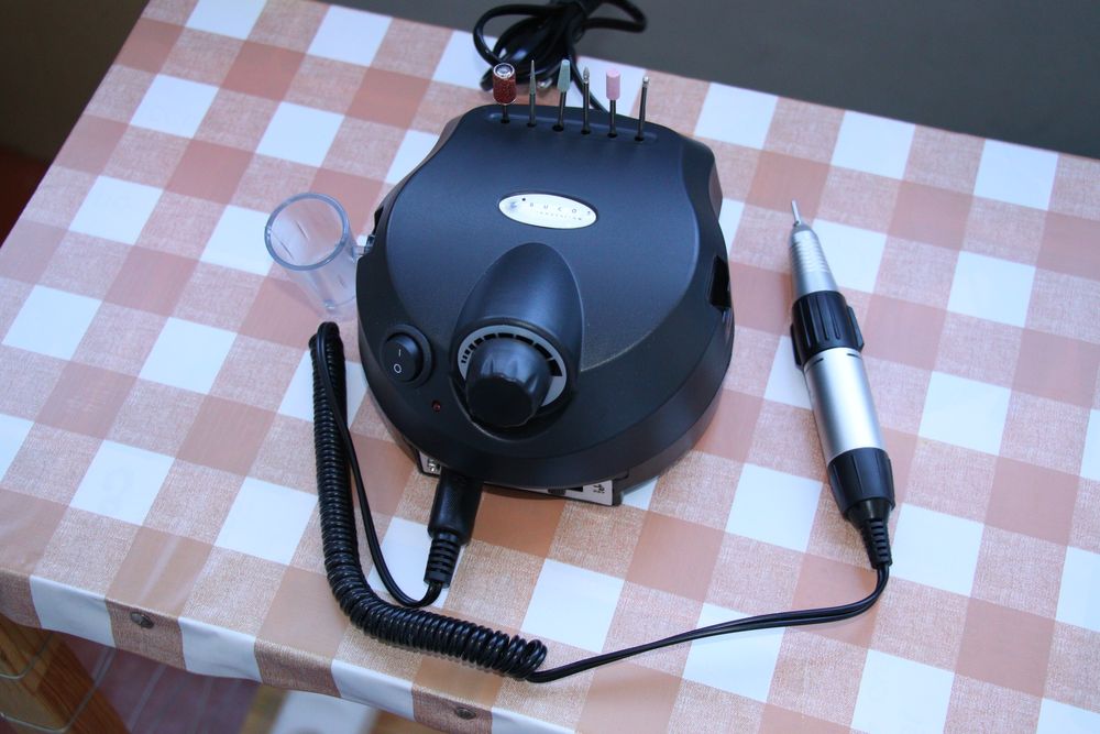 Продам фрезер.Користувалась лише один раз .