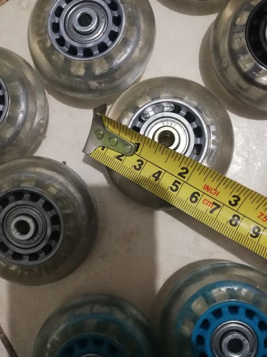 Vendo Roda suplente de patins em linha completamente novos