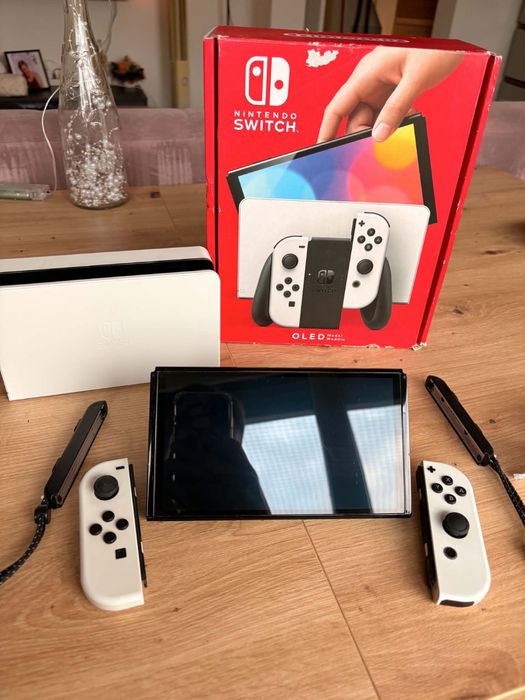 Konsola Nintendo Switch OLED