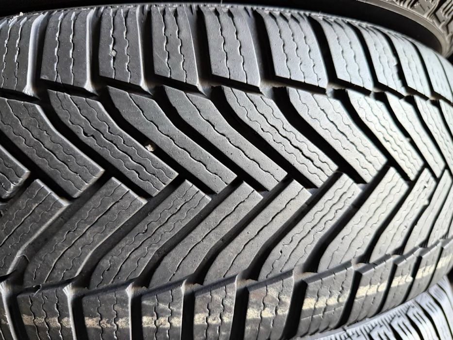 215/60R17 Michelin 25p
