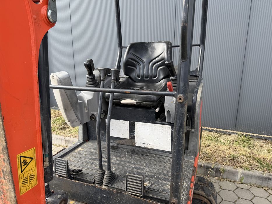 Mini giratoria kubota kx016-4