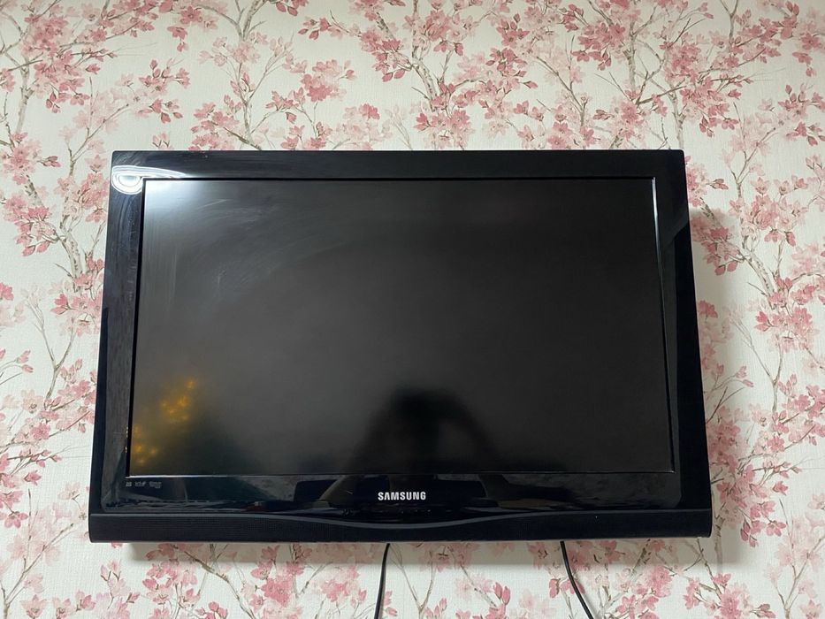 Телевизор Samsung LE-32C350