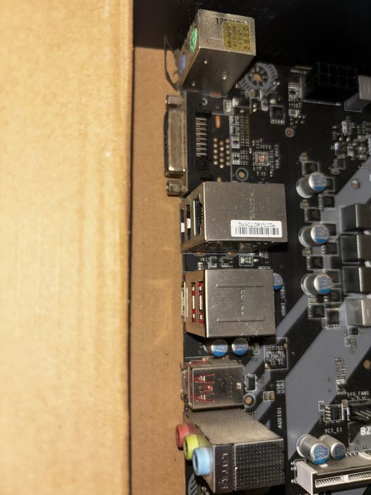 B250M bazooka + i7 7700 + chłodzenie silentium pc