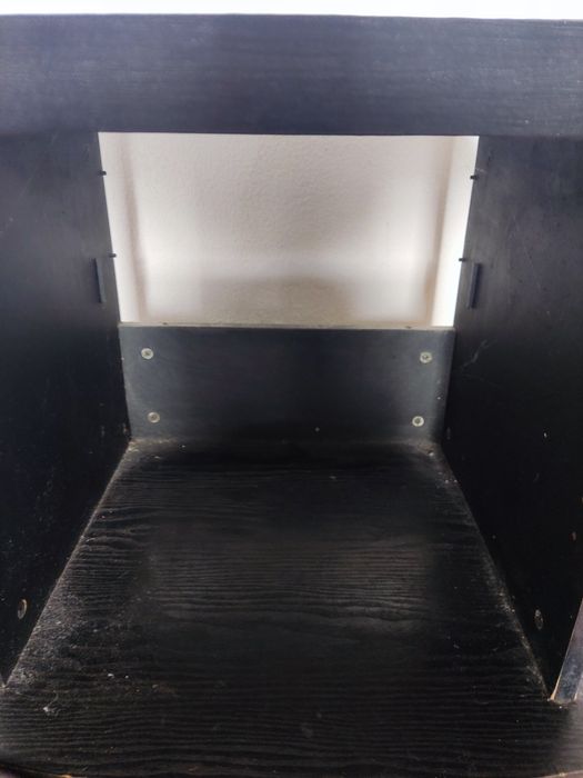 Móvel preto para TV