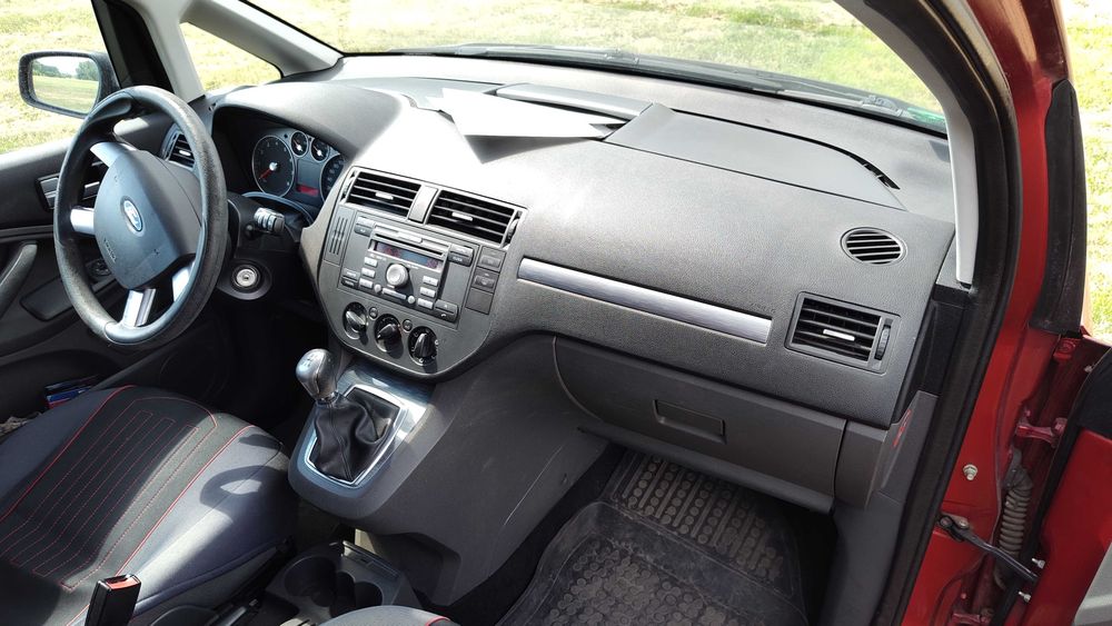 Samochód Ford C-Max