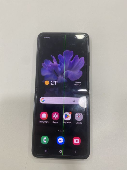 Samsung    Z Flip