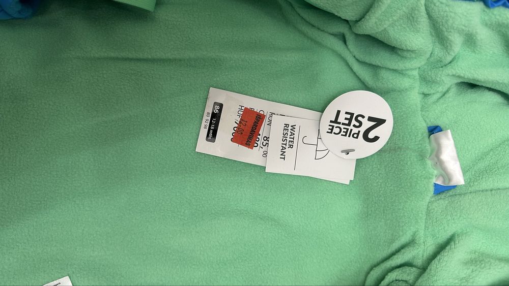 Костюм дитячий новий