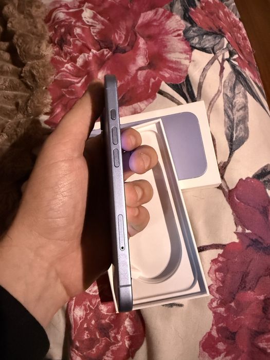 Iphone 17 blue kondycja 91%