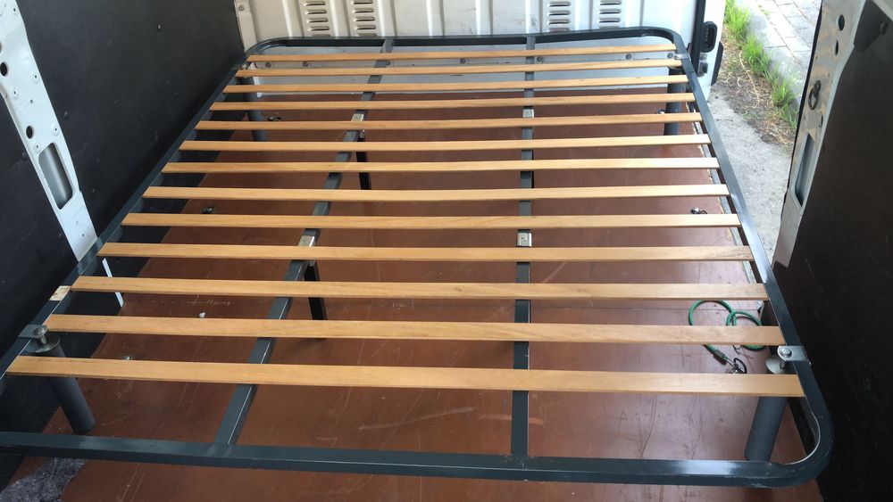 Cama com colchão