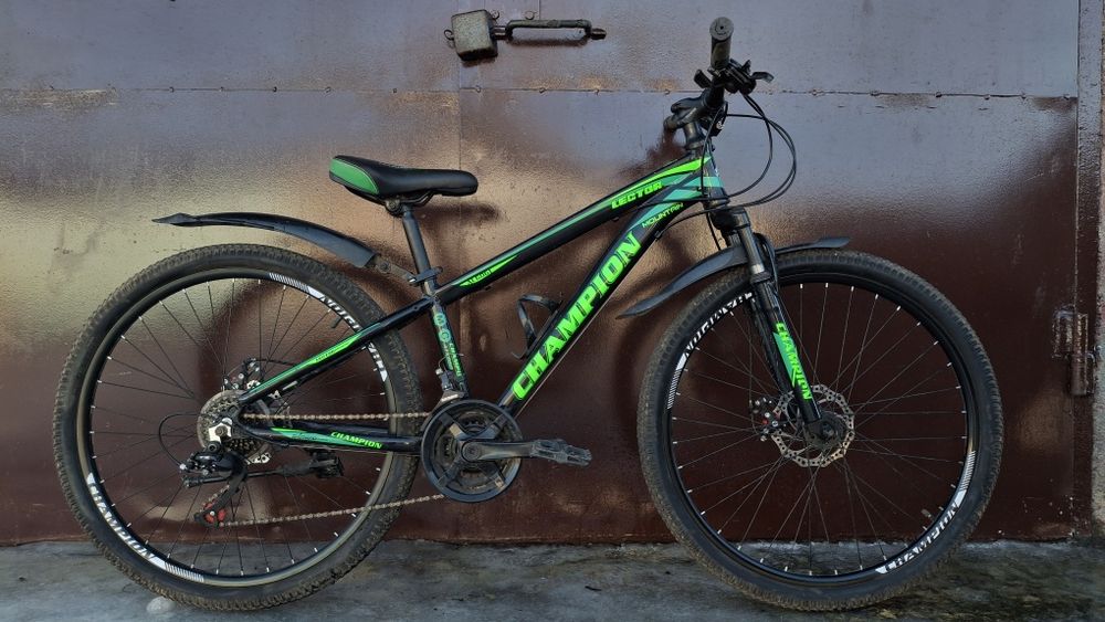 Велосипед Champion алюминиевый 26 в отличном состоянии