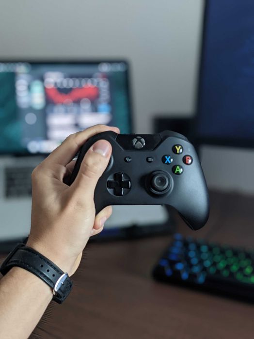 Consola Xbox One 1TB SSD (Upgrade) + Comando