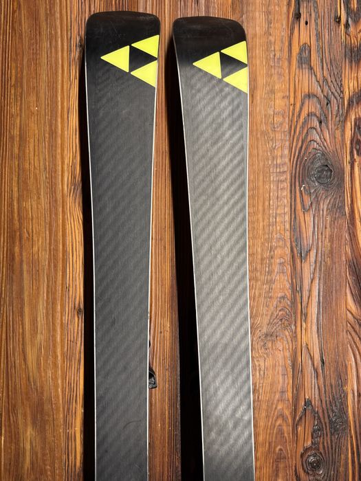 Narty Fischer RC4 WC JR FIS 115 cm + kije GRATIS