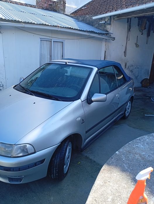 Carro Vendo Fiat Punto Cabriolet de 1998, motor 1.2 16v de 85cv