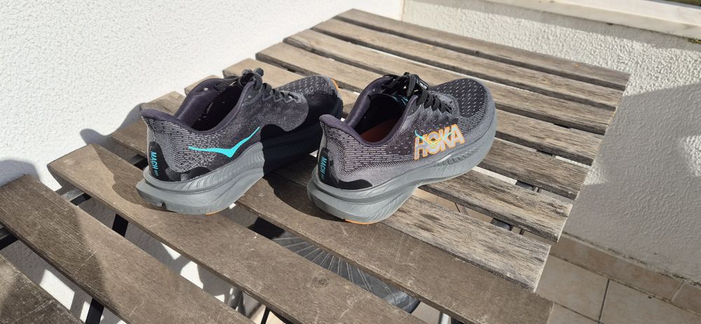 Ténis Hoka Mach 6 (42)