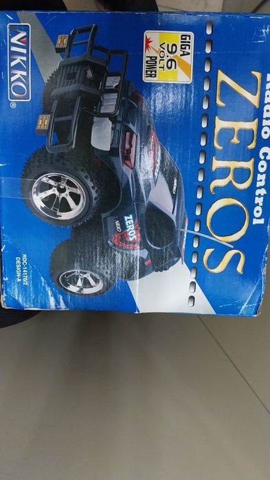 Carro telecomandado Nikko Zeros