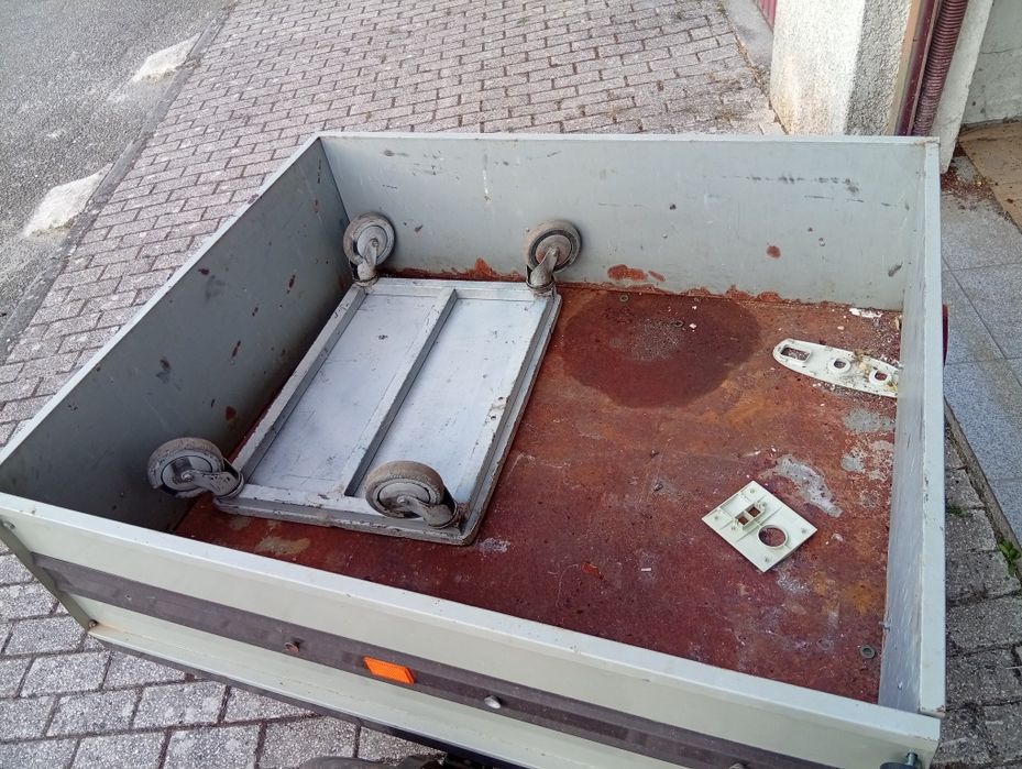 Reboque Erde até 300kg