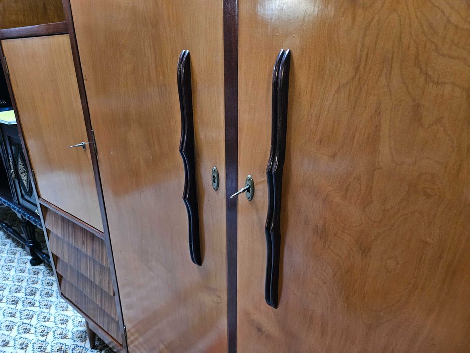 Roupeiro vintage - óptimo estado geral