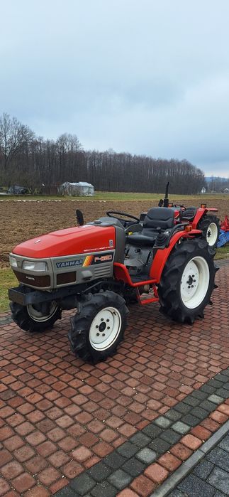 Yanmar F 220 Wspomaganie 4x4