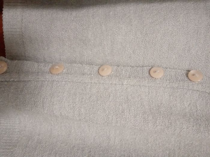 Cardigan Sam & Lili Paris