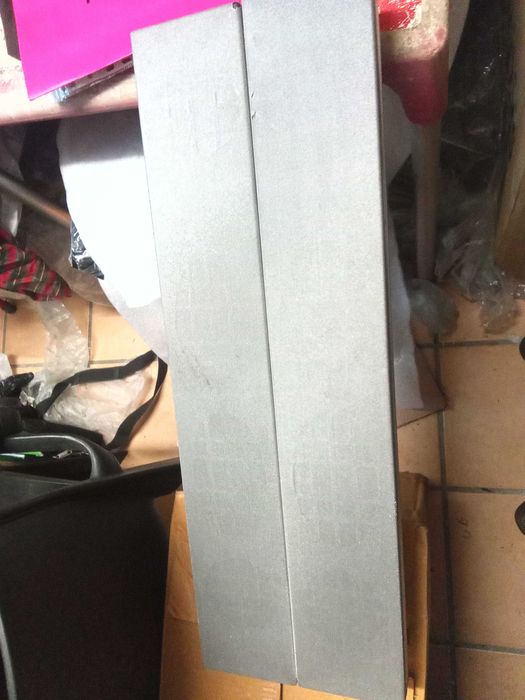 Colunas de som para colocar na parede