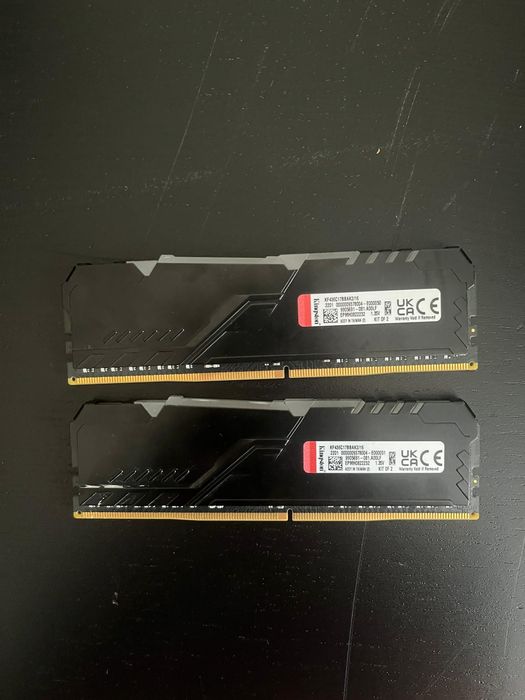 Kingston Fury RGB 2x8GB DDR4 3600mhz CL17