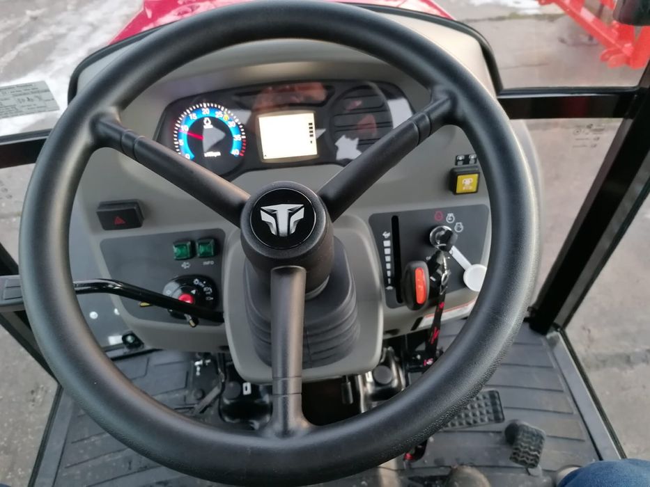Ciagnik rolniczy Tym T-475