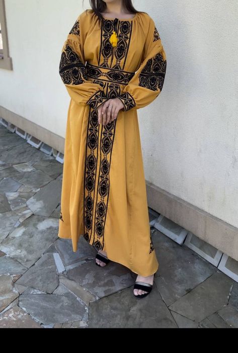 Вишита сукня , вишиванка