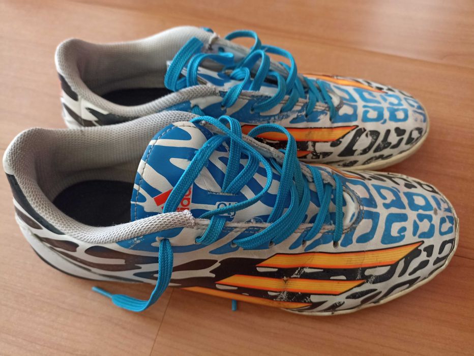 Sapatilhas colecionáveis F10Messi do Mundial Futebol Indoor-Adidas