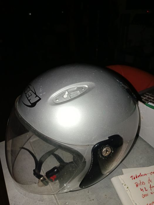 Capacete Haisen em bom estado