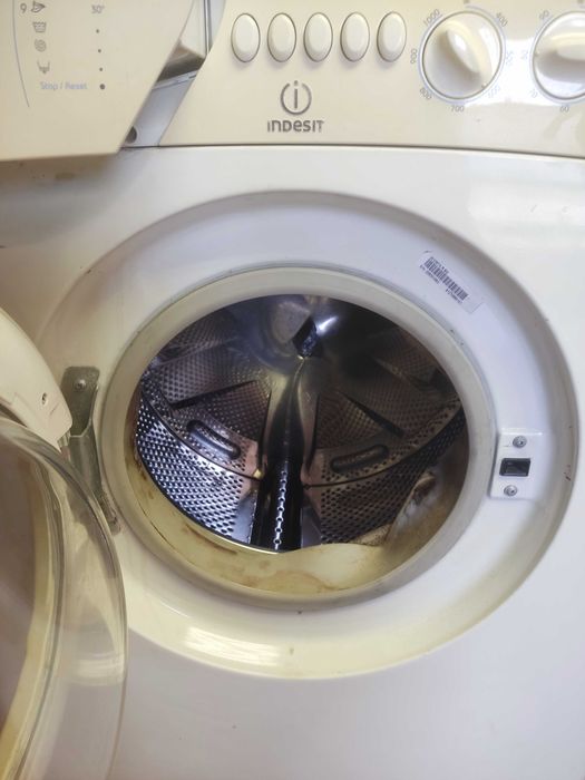 Пральна машина Indesit