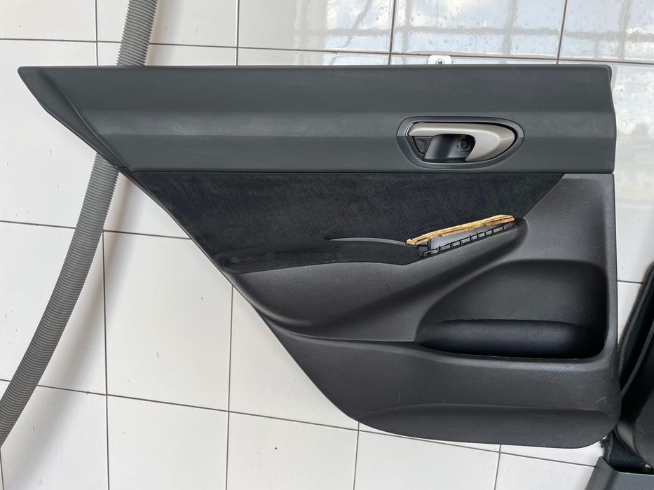 Задние дверные карты (чёрные) (Honda Civic 4D)