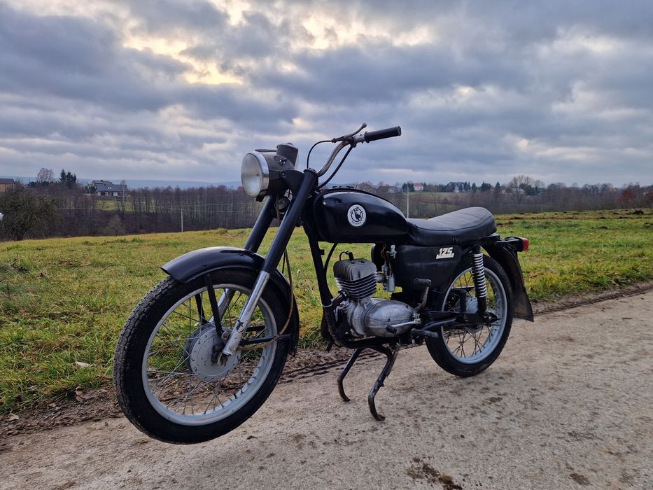 WSK 125 czarna super stan i moc
