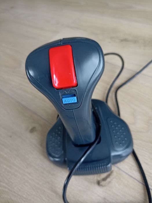 Joystick QuickShot Python mikrostyk