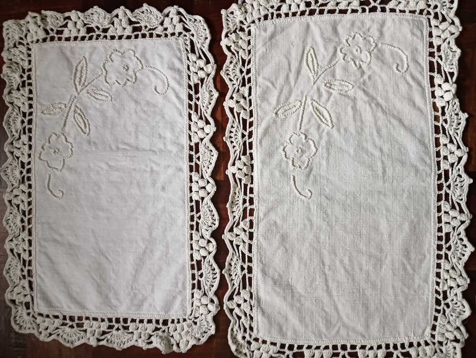Conj.  2 Naperons combinação linho e crochet 40x24 e 35x23