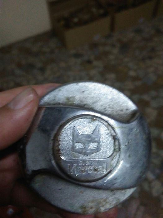 Tampão deposito Marchal 7,5 cm diâmetro