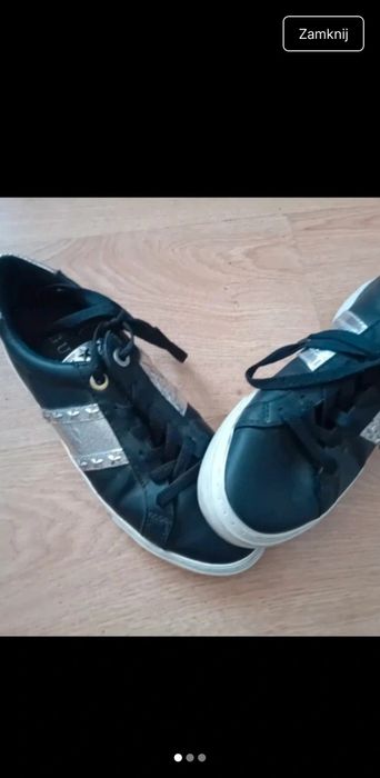 Snakersy Guess  rozmiar 39