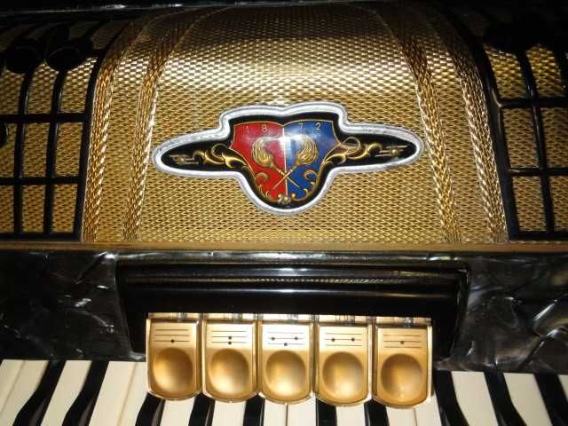 Аккордеон Баркароле .Производства ГДР.