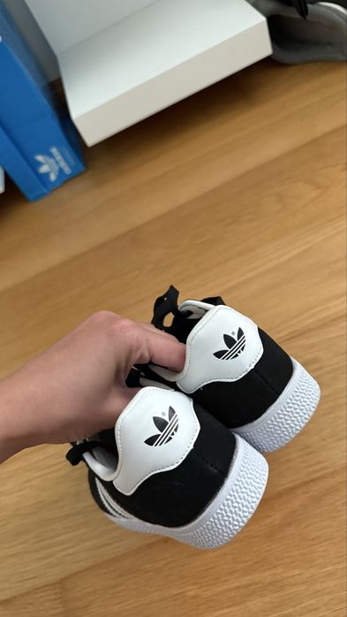 Ténis Gazelle Pretos