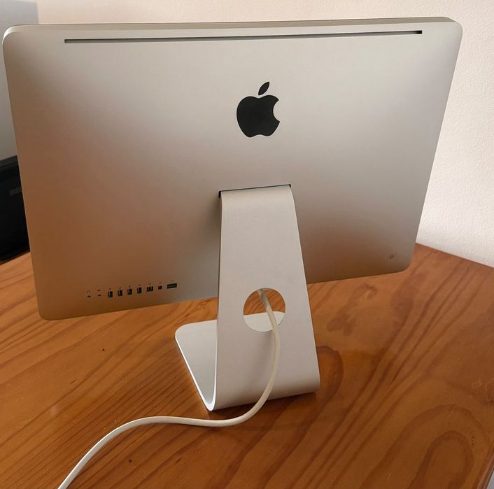 iMac 21.5" meados 2011 + teclado