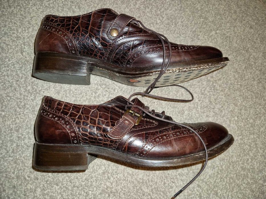 Damskie buty skórzane AGL Attilio Giusti Leombruni rozmiar 39.