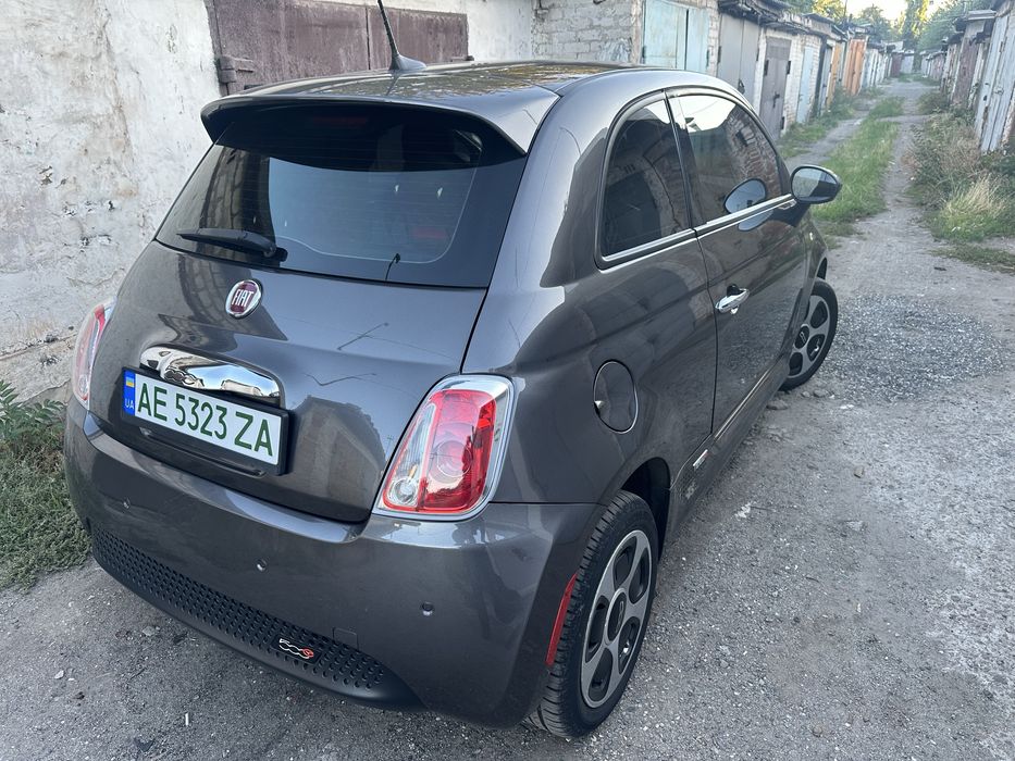 Продам авто електокар Fiat 500e 2017