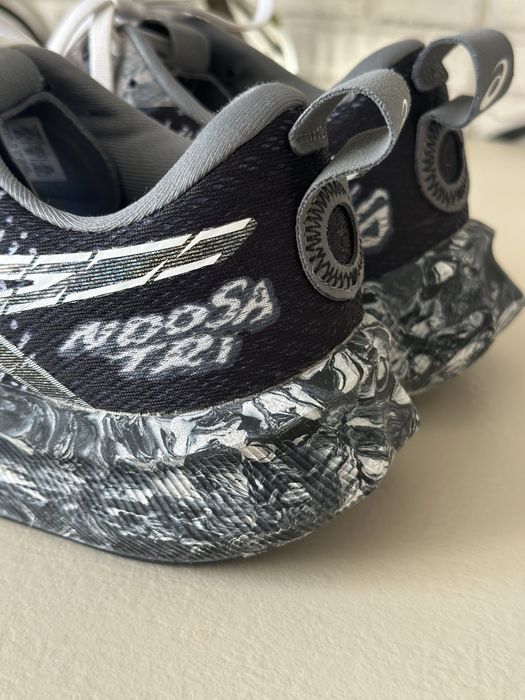 Кросівки Asics NOOSA TRI 16 Running  43.5