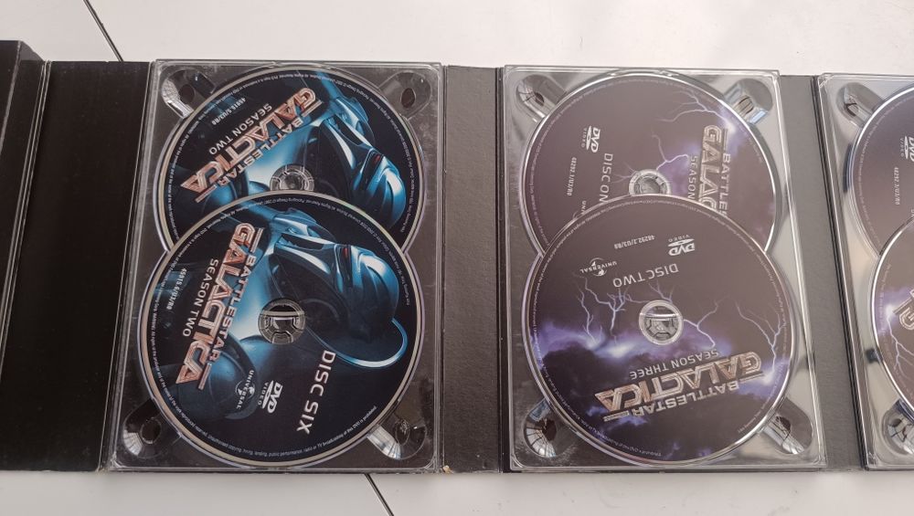 Battlestar galáctica season 1/2/3 edição colecionador 16 DVDs