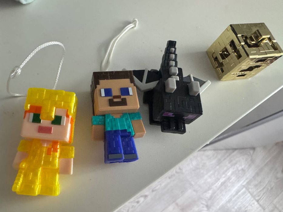 Обмін майнкрафт Minecraft kinder joy фігурки
