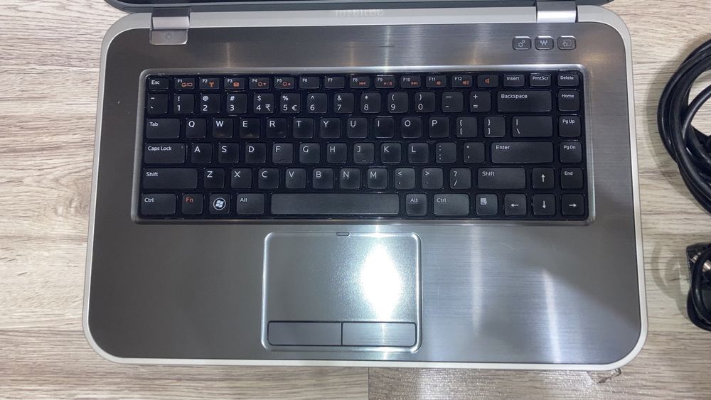 Laptop Dell Inspiron 5520